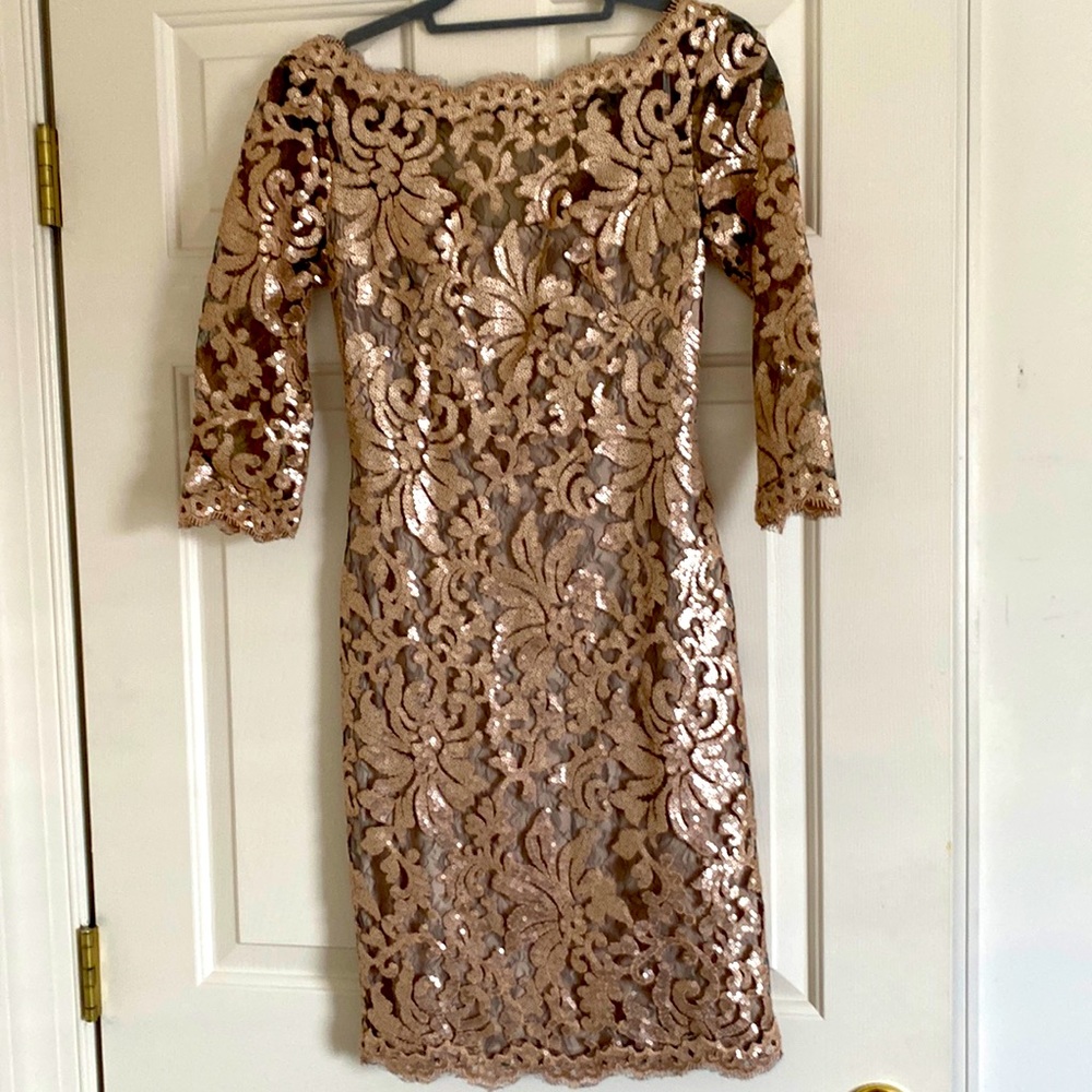 Beautiful Tadashi Shoji sequined formal dress.